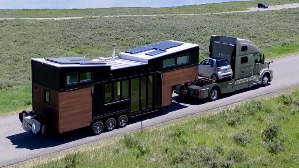 Mobiel tiny house gebruikt Tesla-batterijen