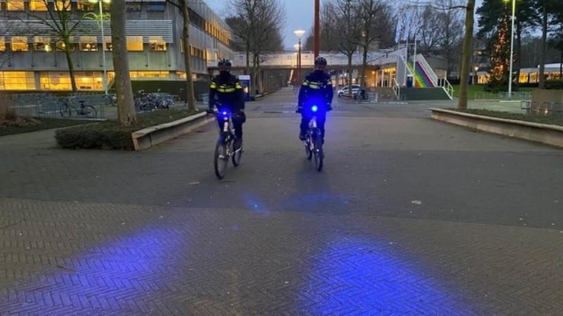 Politie gaat snelheid van elektrische fietsen controleren met nieuwe rollerbank