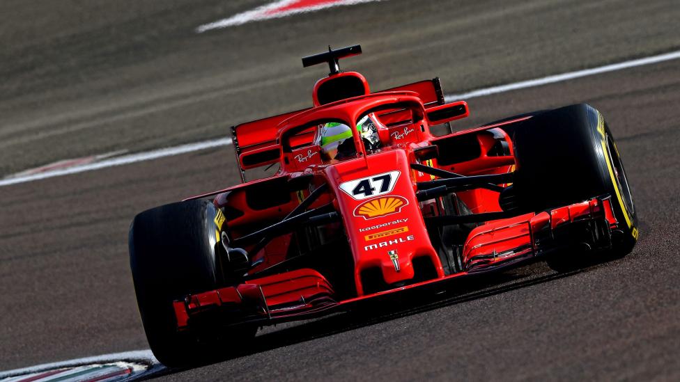 Doornbos: ’Ferrari komt met een kanon van een motor’