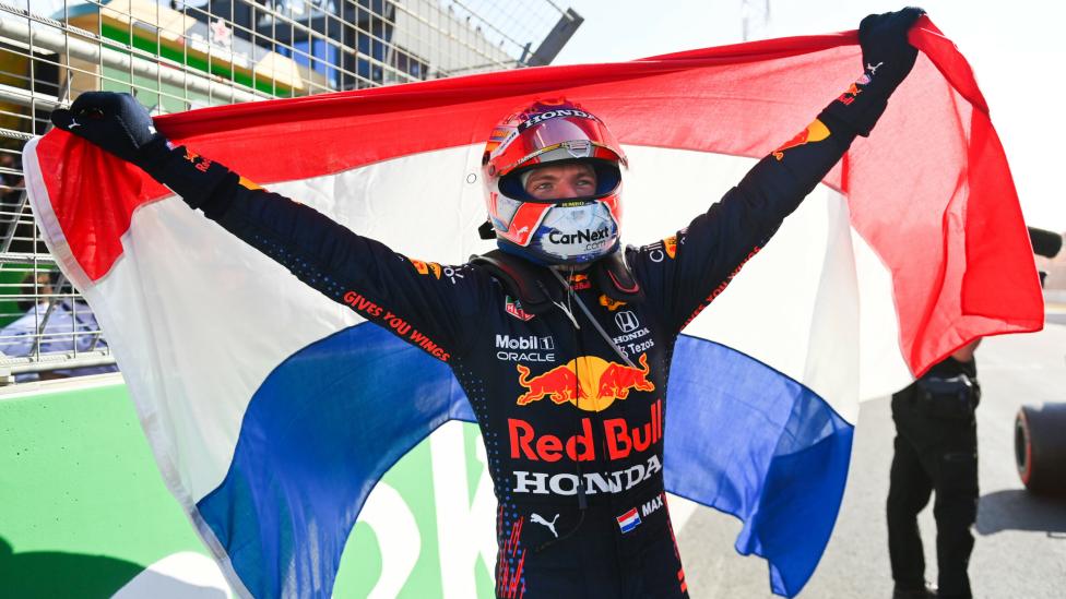 Poll: ’Max Verstappen kampioen, mét crash’