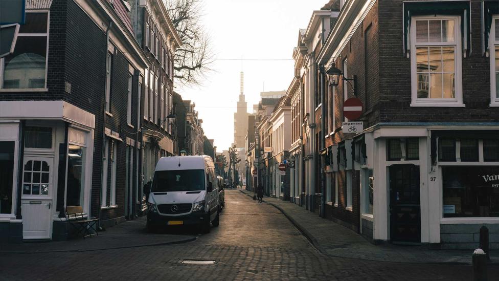 Duizenden mensen rijden zonder geldig rijbewijs in Nederland