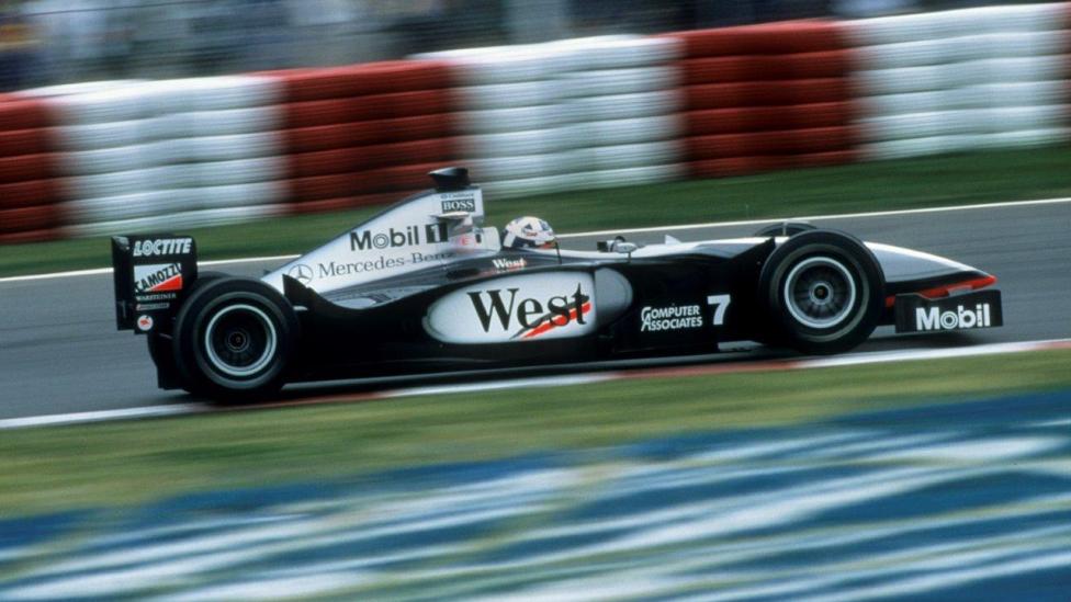 Hoe McLaren in de jaren ’90 een F1-auto met twee rempedalen inzette