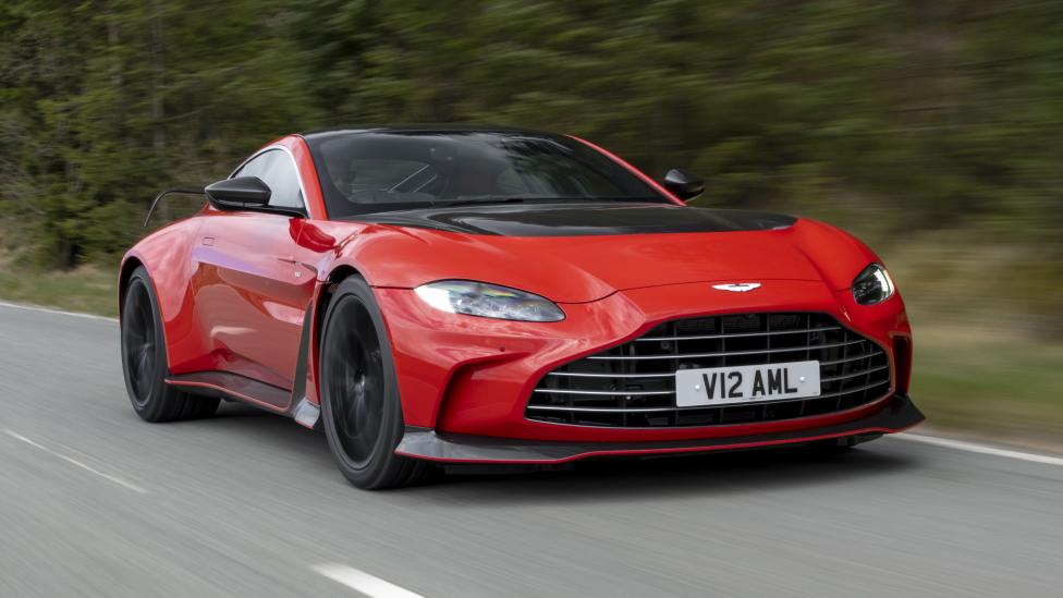Is de Aston Martin V12 Vantage wel spannend genoeg?