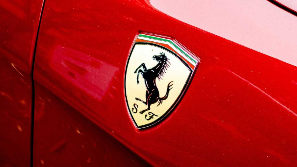 De Ferrari Purosangue krijgt gewoon een V12
