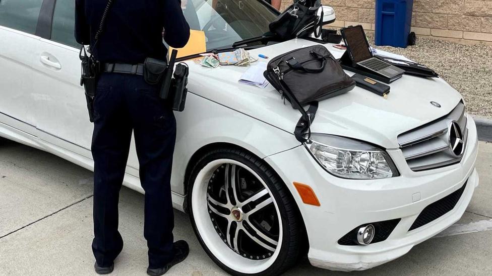 Amerikaanse politie betrapt boeven met James Bond-gadgets in de auto