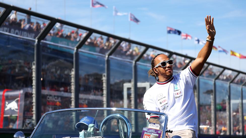 ’Lewis Hamilton mag in Monaco gewoon sieraden dragen’