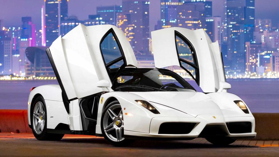 De enige (oorspronkelijk) witte Ferrari Enzo ter wereld kan van jou zijn