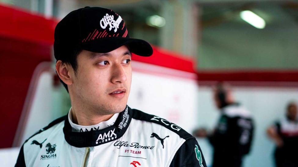 Guanyu Zhou blijft ook in 2023 racen voor Alfa Romeo F1