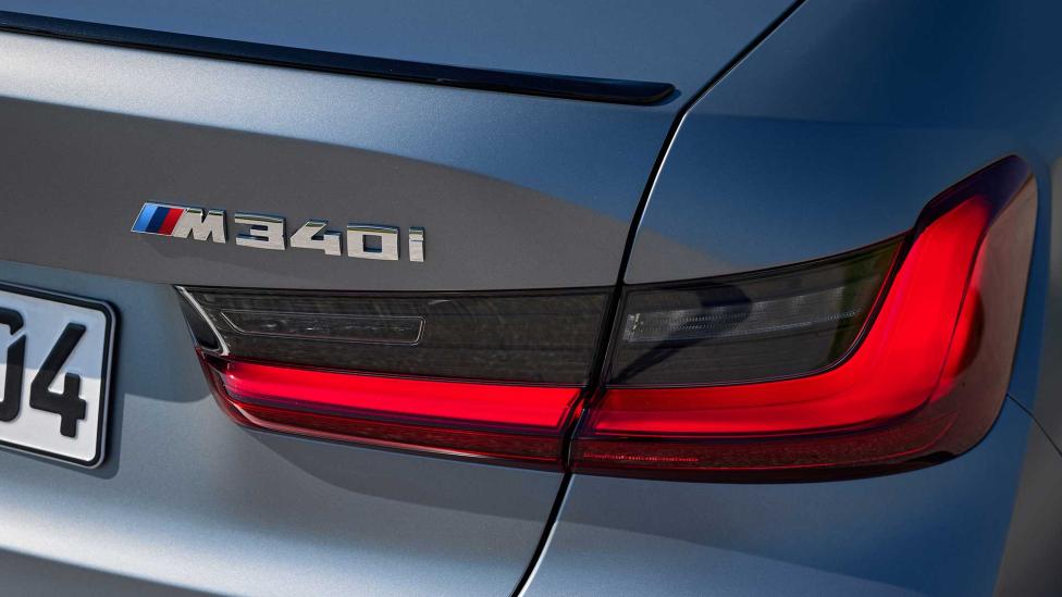 BMW gooit namenstrategie om en gaat benzineauto’s andere badge geven