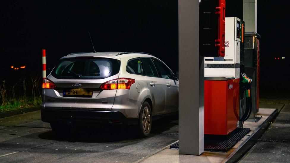 Snelheid benzinepomp omlaag: ‘Zo kunnen mensen wennen aan laadpaal’