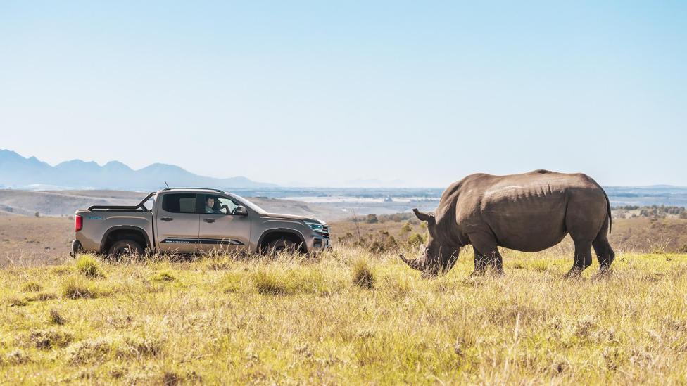 Is de nieuwe VW Amarok ruig genoeg voor de neushoornbescherming in Zuid-Afrika?