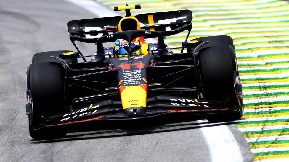 Uitslag GP Brazilië 2023: Verstappen verdwijnt aan horizon, Pérez zorgt voor het vermaak