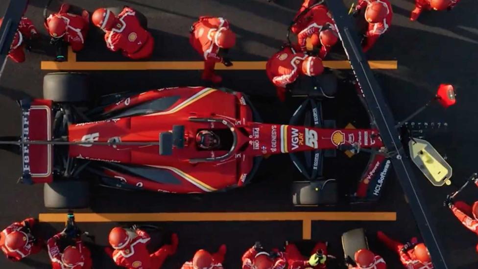 VIDEO: Nog voor het seizoen begonnen is begaat Ferrari de eerste blunder