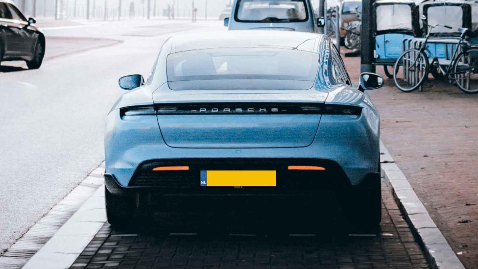 Nederlandse scanauto’s delen massaal onterechte parkeerboetes uit