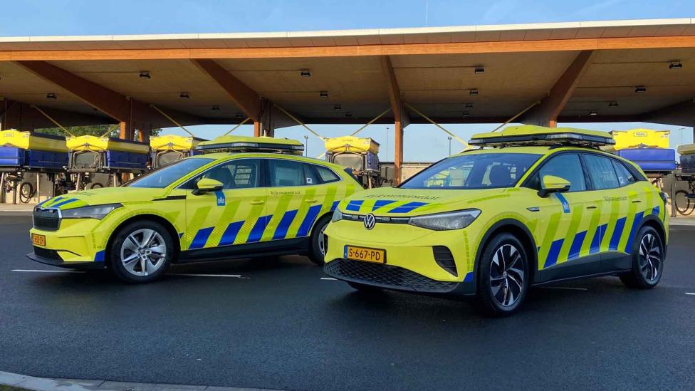 Weginspecteurs van Rijkswaterstaat doen ervaring op met elektrische auto’s