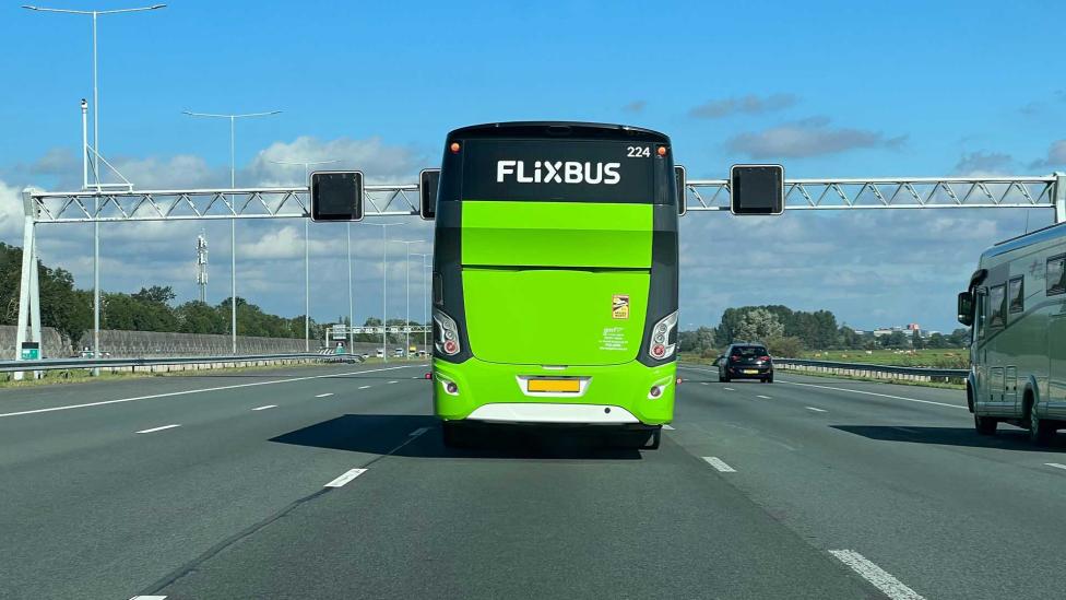 Waarom hoeven Flixbus-chauffeurs eigenlijk helemaal geen rijbewijs te hebben?