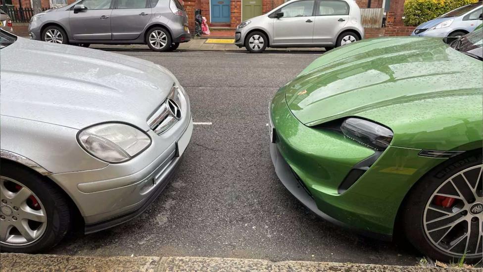 Waarom Belgen een overtreding zien op deze foto, maar Nederlanders niet