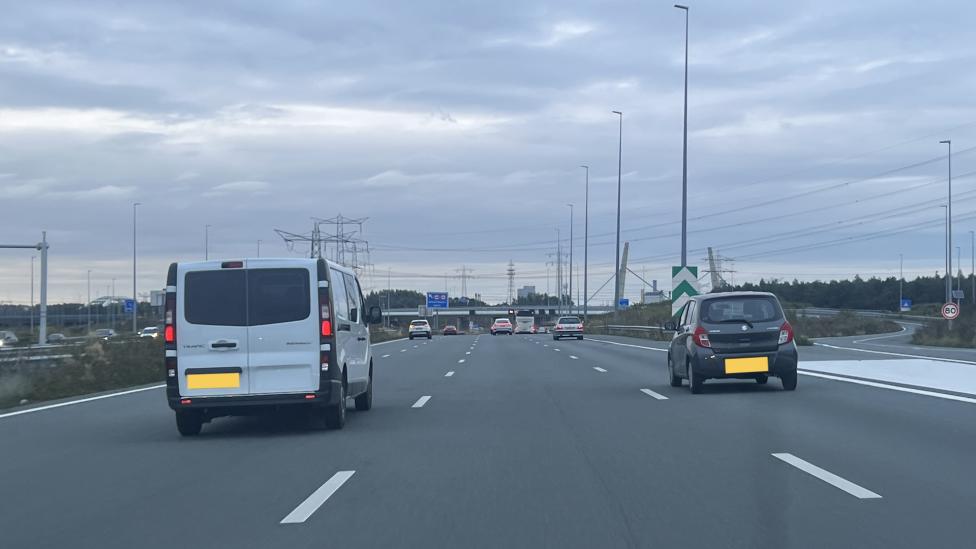 Zo hoog is de boete voor ‘de grootste irritatie in het verkeer’