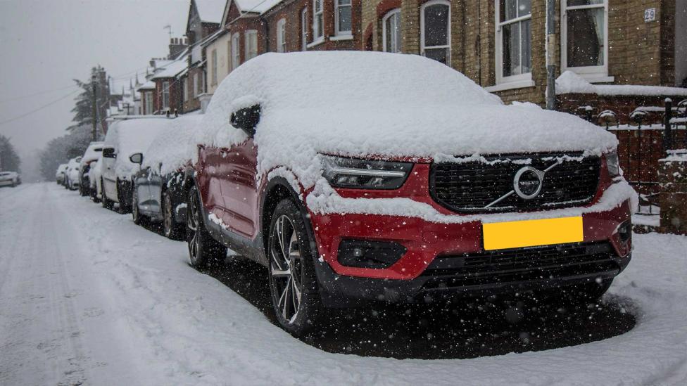 Op deze dagen gaat het deze week sneeuwen in Nederland (en dus sta je in de file)