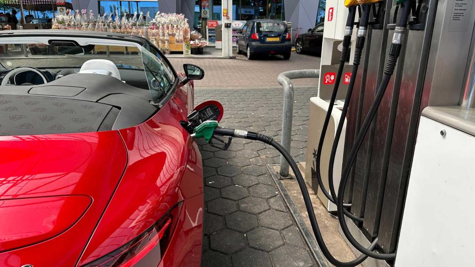 Zo ver (of kort) moet je rijden voor de goedkoopste benzine van Nederland