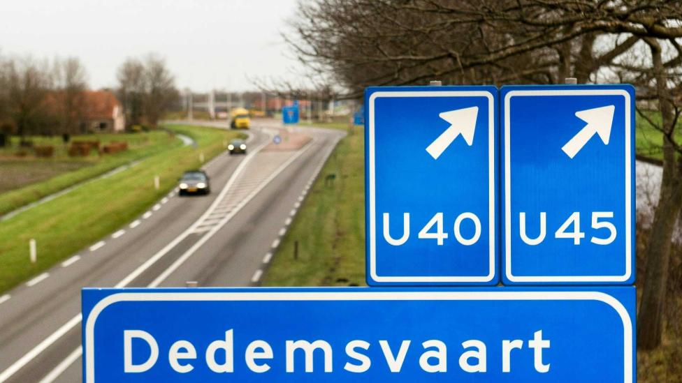 Waarom het U-bordje langs de snelweg je veel reistijd kan schelen