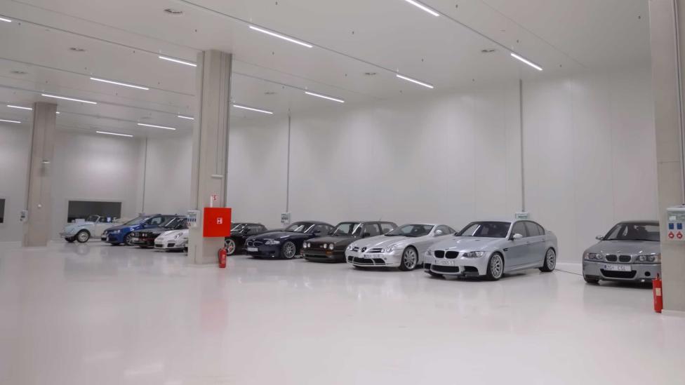 De privécollectie van de baas van Bugatti is niet wat je zou verwachten