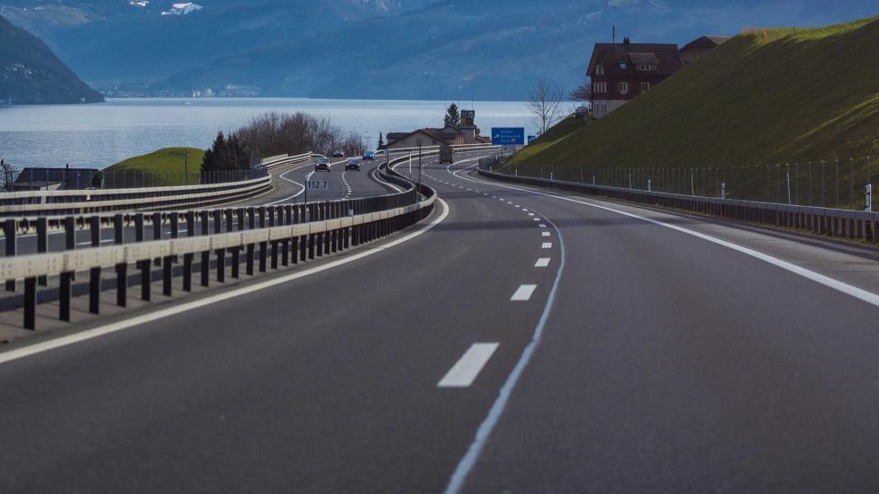 Doorreizen zonder overnachting? Dan moet je in dit Europese land straks wellicht extra betalen