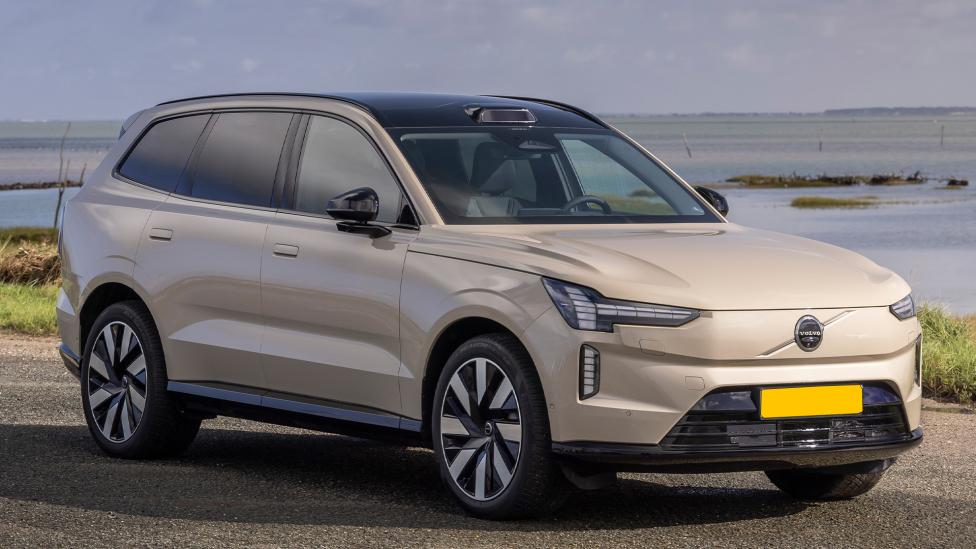 Als je nu een Volvo van 83.500 euro koopt, krijg je een auto die helemaal niet af is