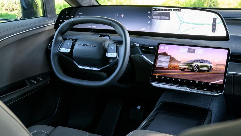 Lucid Gravity Grand Touring 2026 dashboard interieur