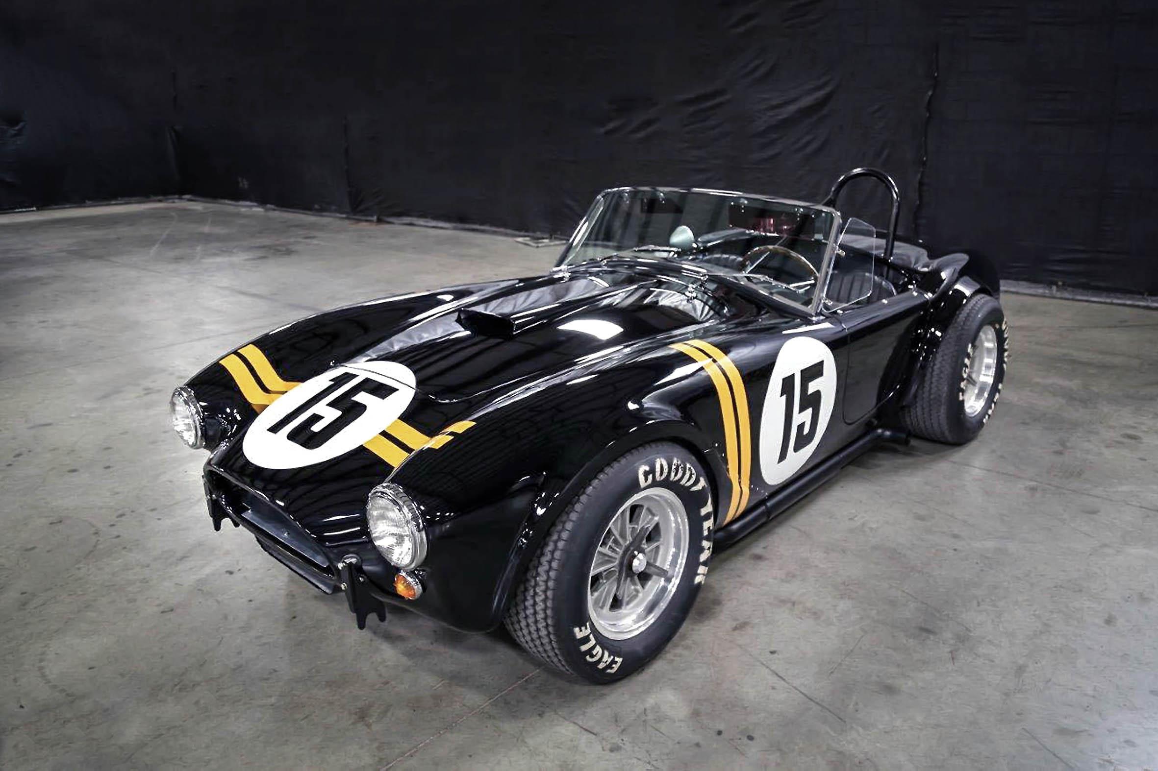 Baume & Mercier Capeland Shelby Cobra 1963 Tribute Edition Shelby Cobra CSX2128 roadster