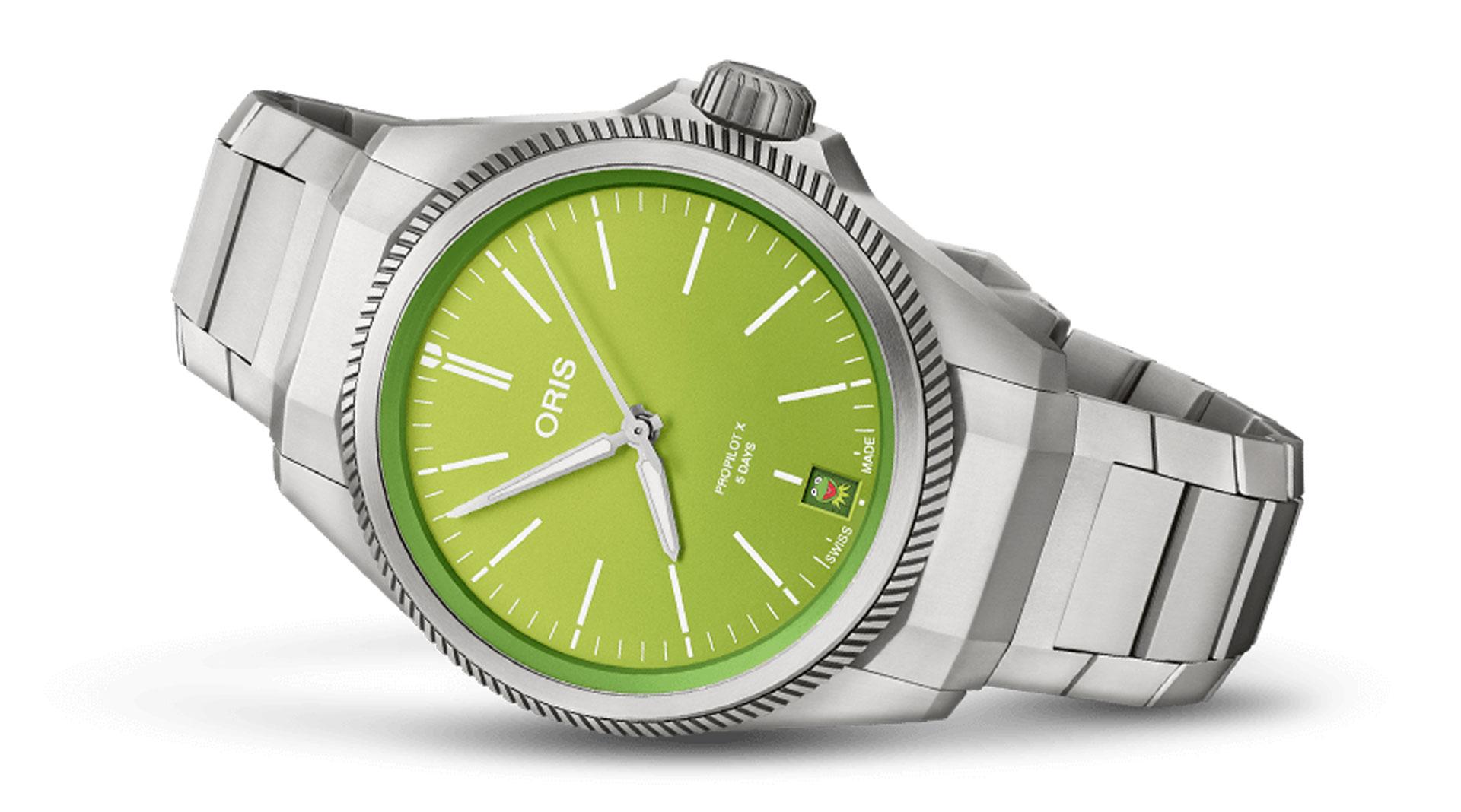 Oris ProPilot X Kermit Edition side