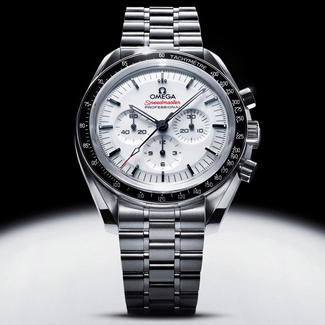 Omega Speedmaster Moonwatch Professional Lacquered White Dial ref. 310.30.42.50.04.001 steel bracelet