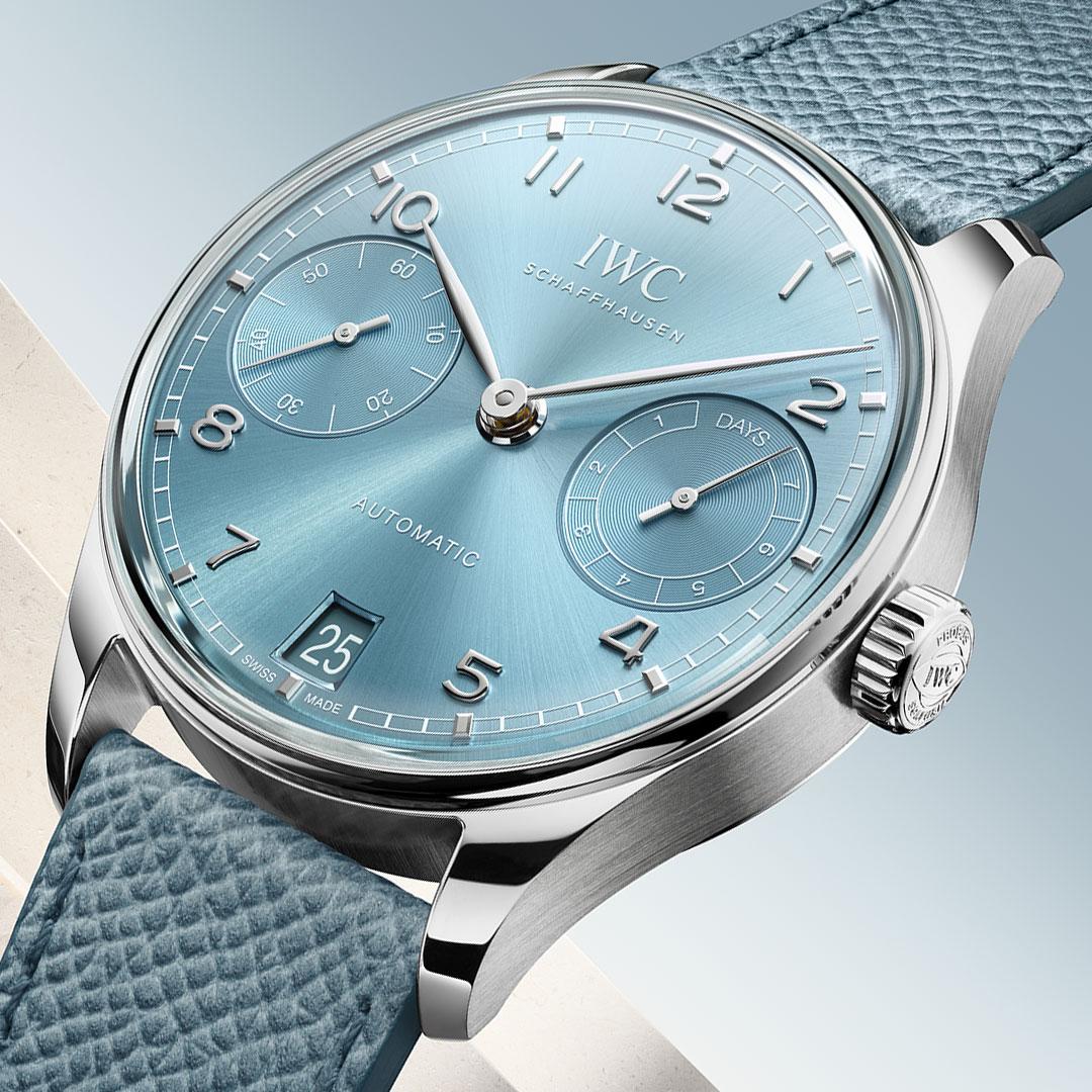 IWC Portugieser Automatic 42 mm (2024) Double Box-glass ref. IW501708 horizon blue dial in white gold side