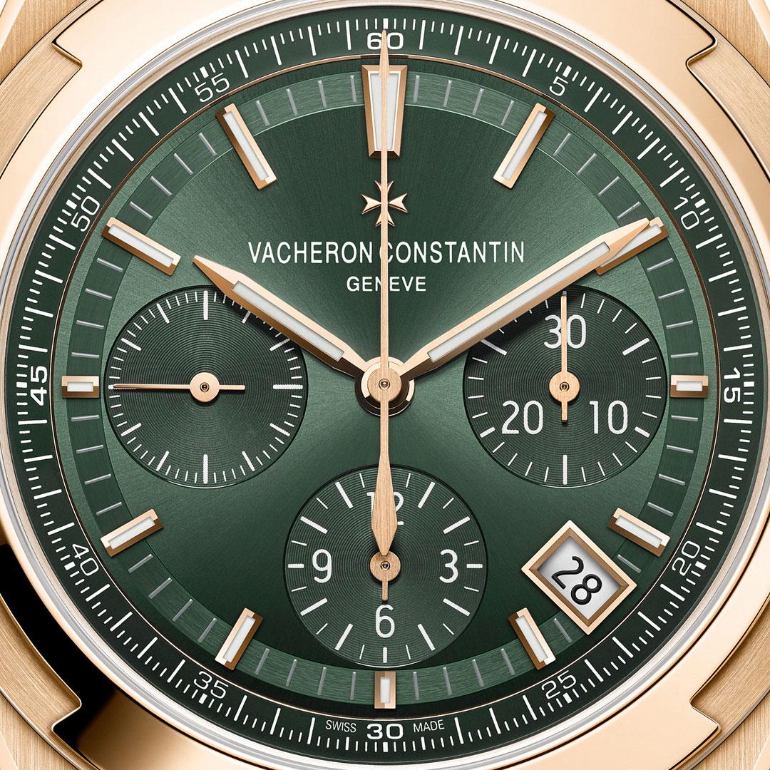 Vacheron Constantin Overseas Chronograph Sunburst Green ref. 5520V/210R-B966 dial