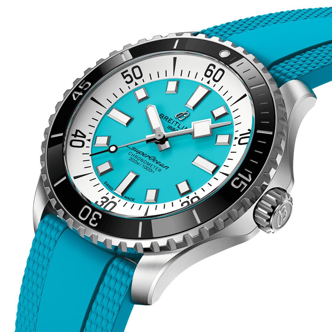 Breitling Superocean Automatic 44 mm turquoise ref. A17376211L2S2 side