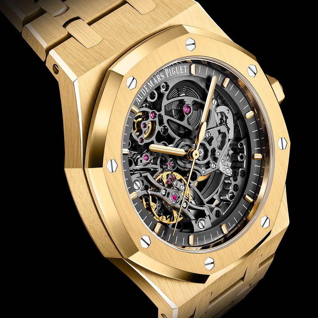 Audemars Piguet Royal Oak Double Balance Wheel Openworked 41 mm ref. 15407BA.OO.1220BA.01 (yellow gold) side