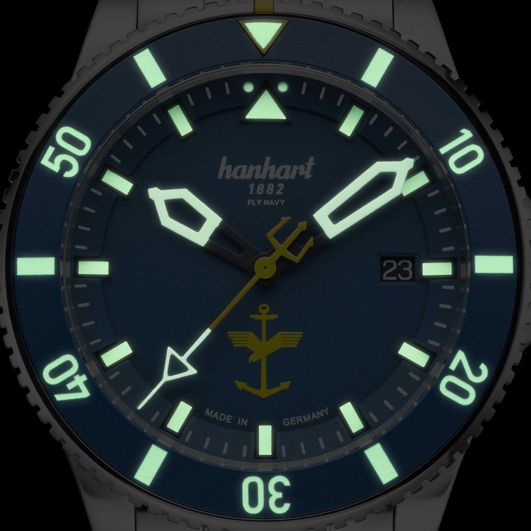 Hanhart Fly Navy Aerosphere dial dark