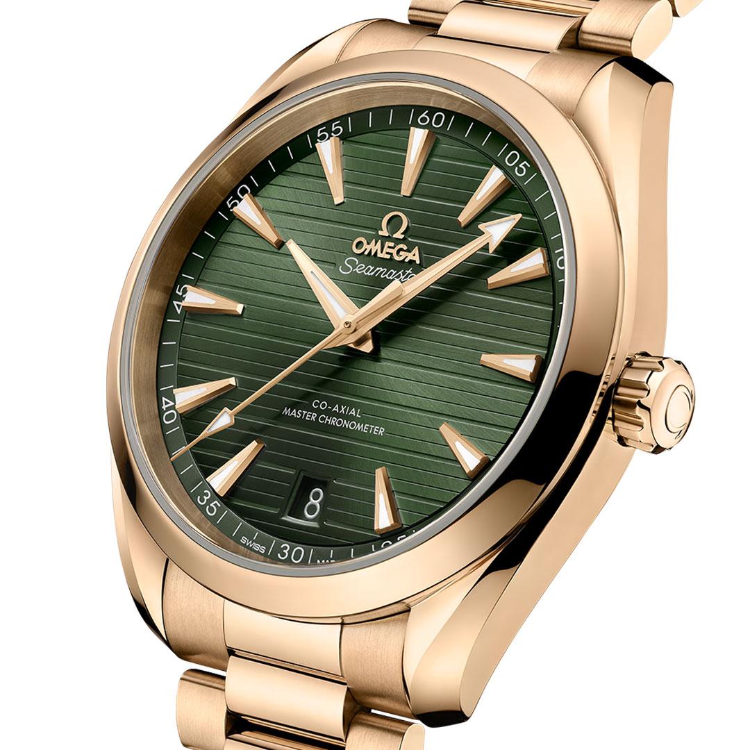 Omega Seamaster Aqua Terra 150M 41 mm Moonshine Gold Green side