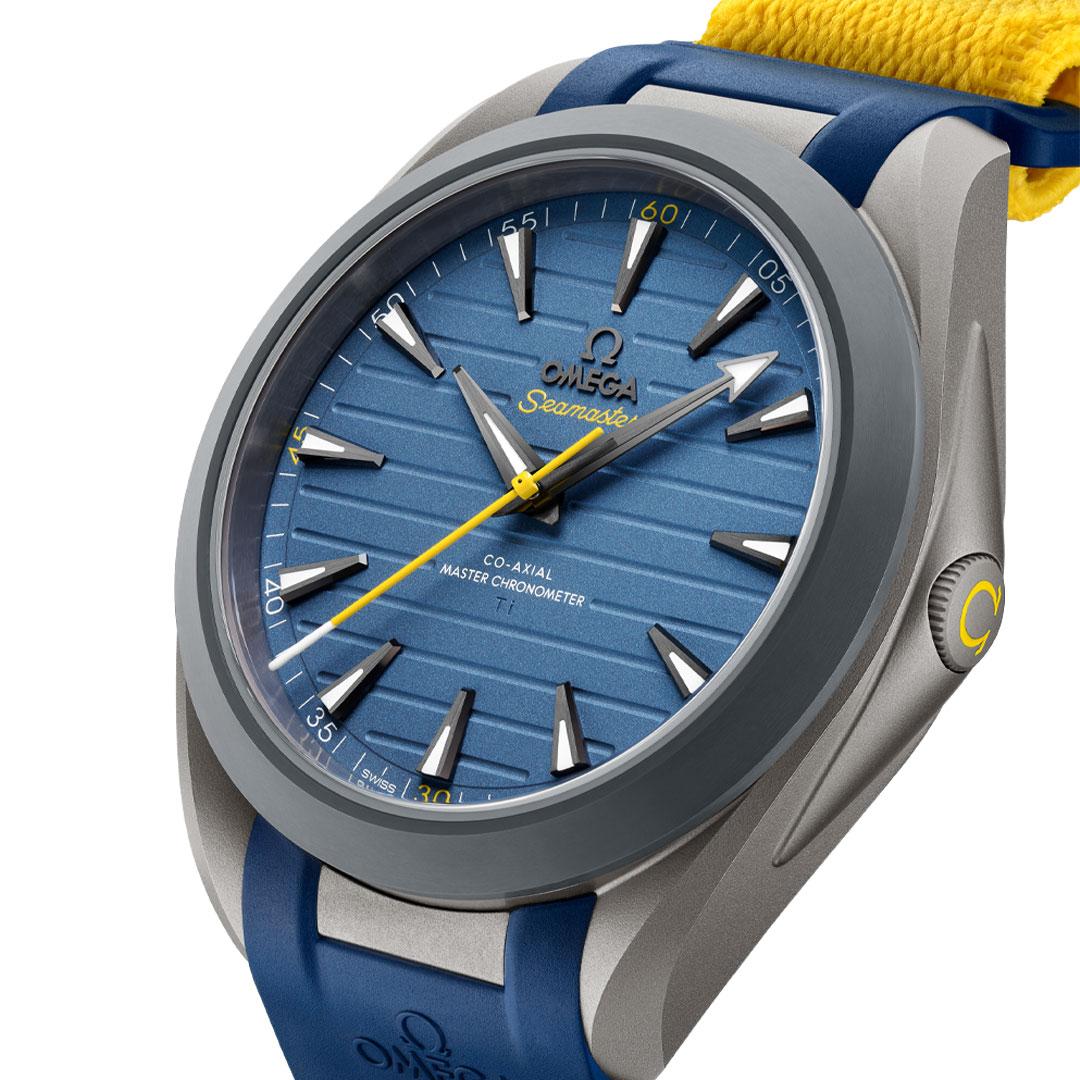 Omega Sea Master Aqua Terra 150M 41 mm Titanium Sweden ref. 220.92.41.21.03.002 side