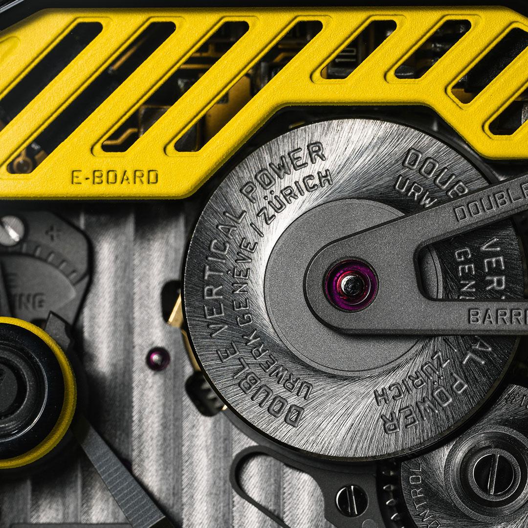 Urwerk EMC SR-71 movement detail