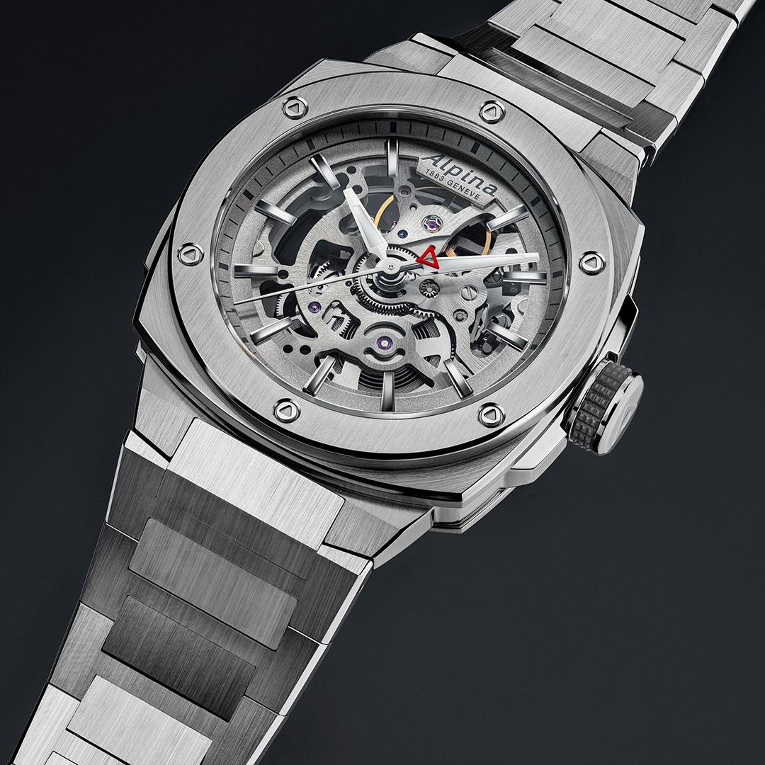 Alpina Alpiner Extreme Skeleton Automatic ref. AL-520NSKT3AE6B bracelet top