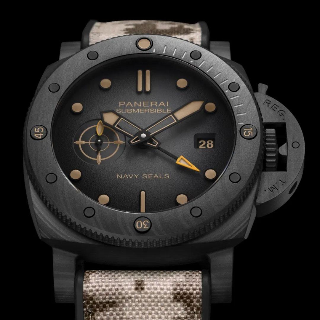 Panerai Submersible QuarantaQuattro GMT Navy SEALs Carbotech ref. PAM01513 top