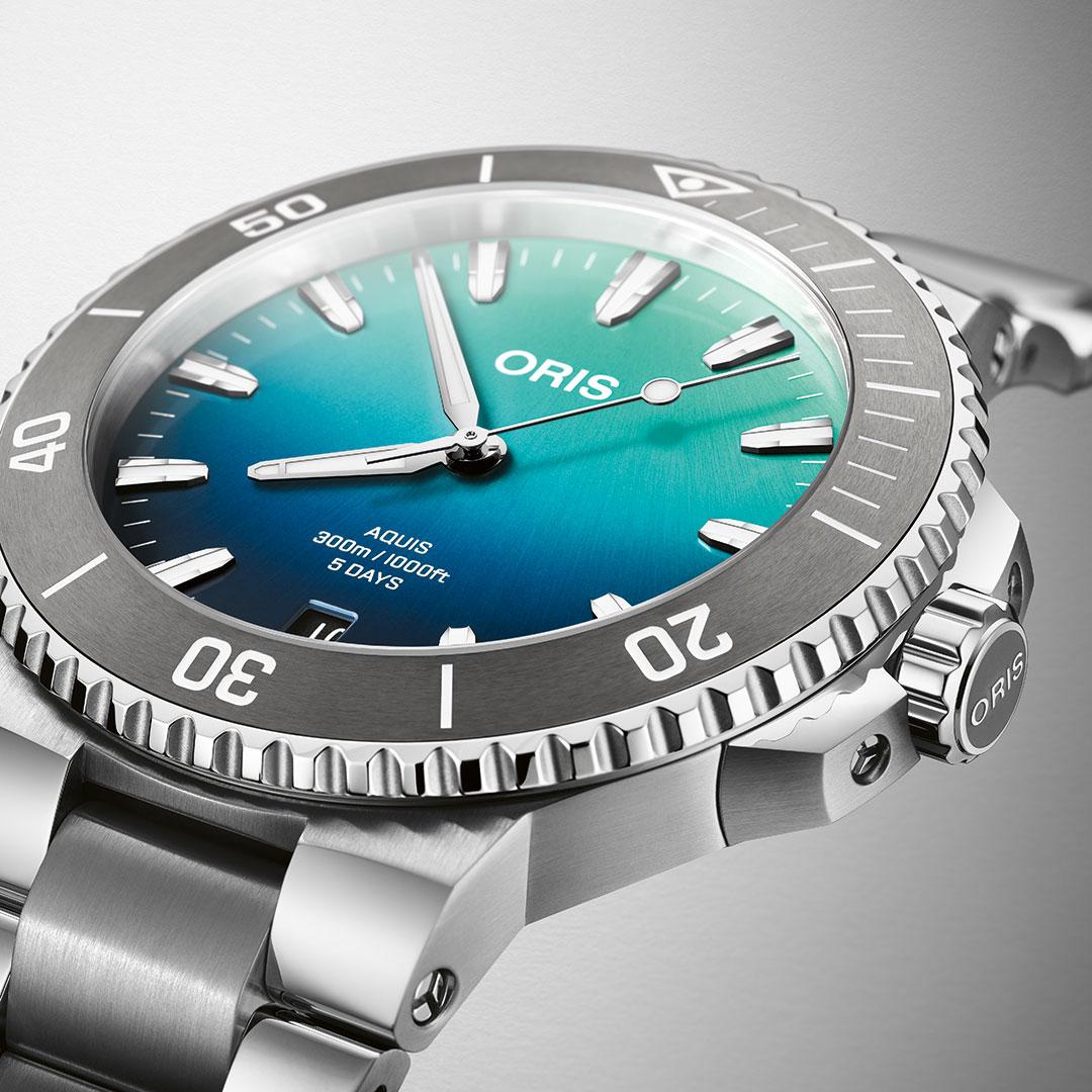 Oris Aquis Date Great Barrier Reef Limited Edition IV ref. 01 400 7790 4185-Set side