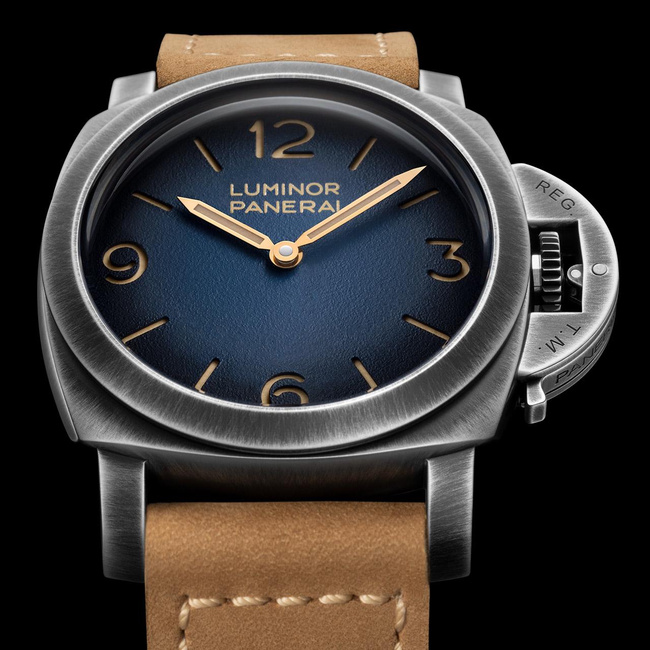 Panerai Luminor Venticinque ref. PAM02025 top