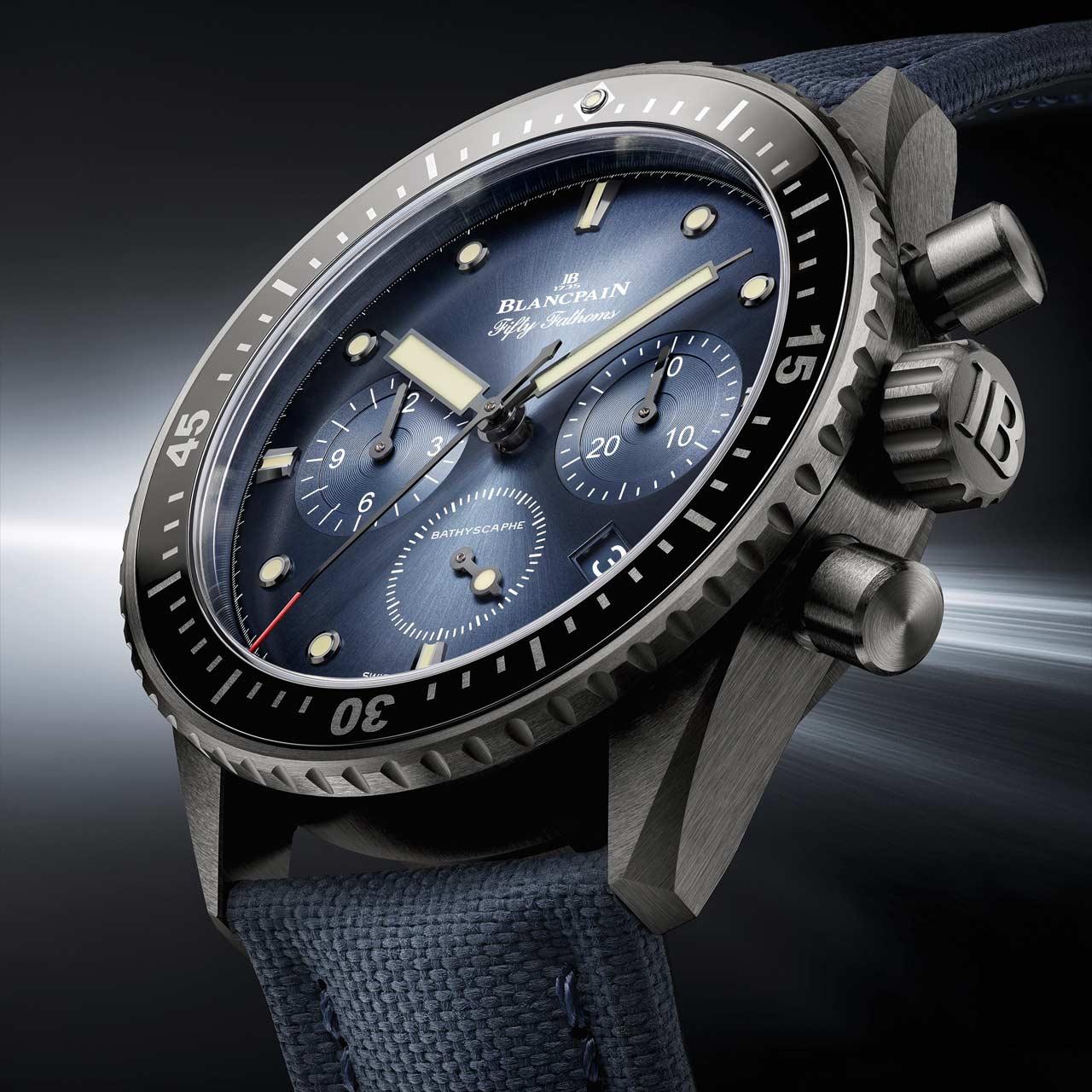 Blancpain Fifty Fathoms Bathyscaphe Chronographe Flyback Ceramic ref. 5200-0140-O52A side