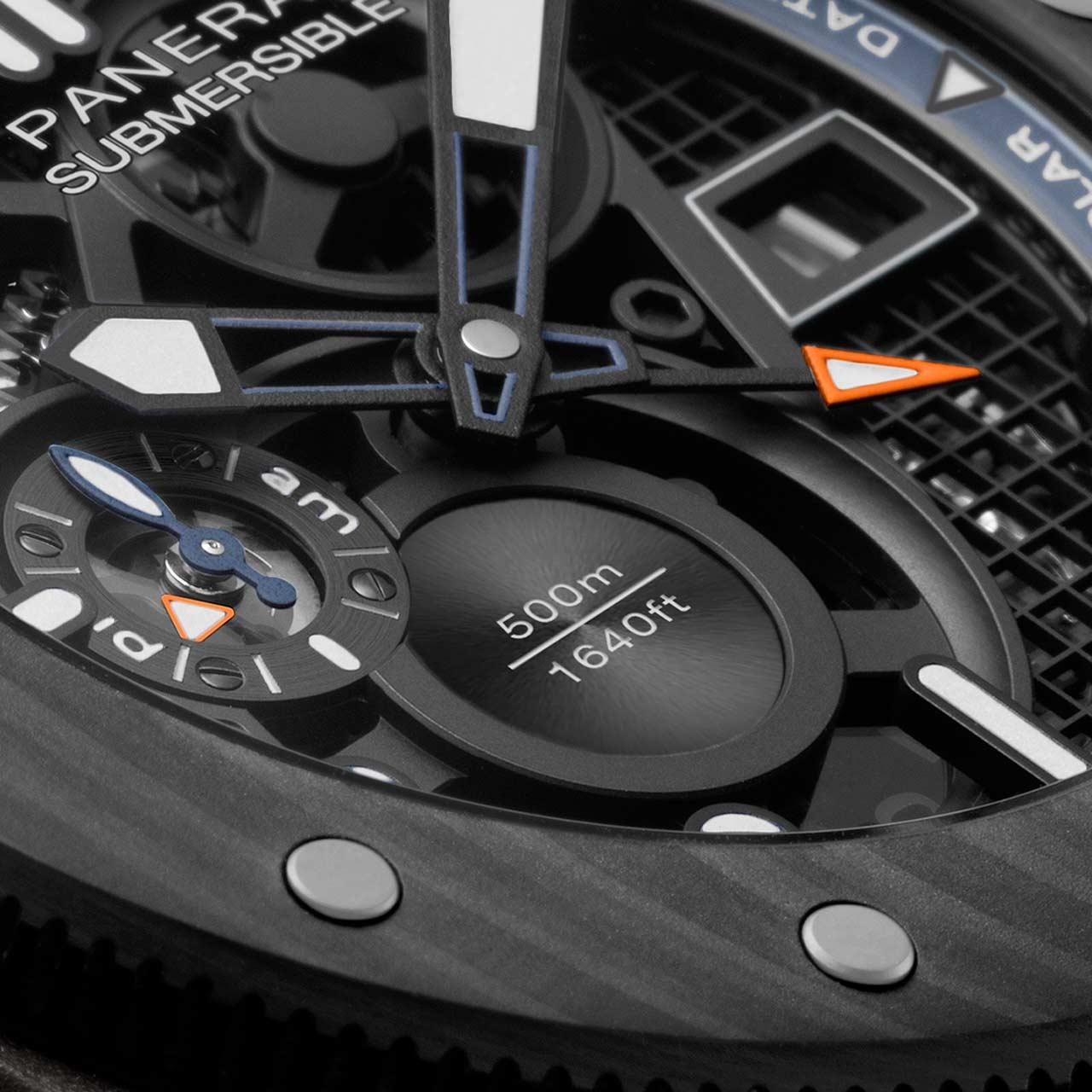 Panerai Submersible GMT Titanio Mike Horn Experience Edition ref. PAM01670 dial detail