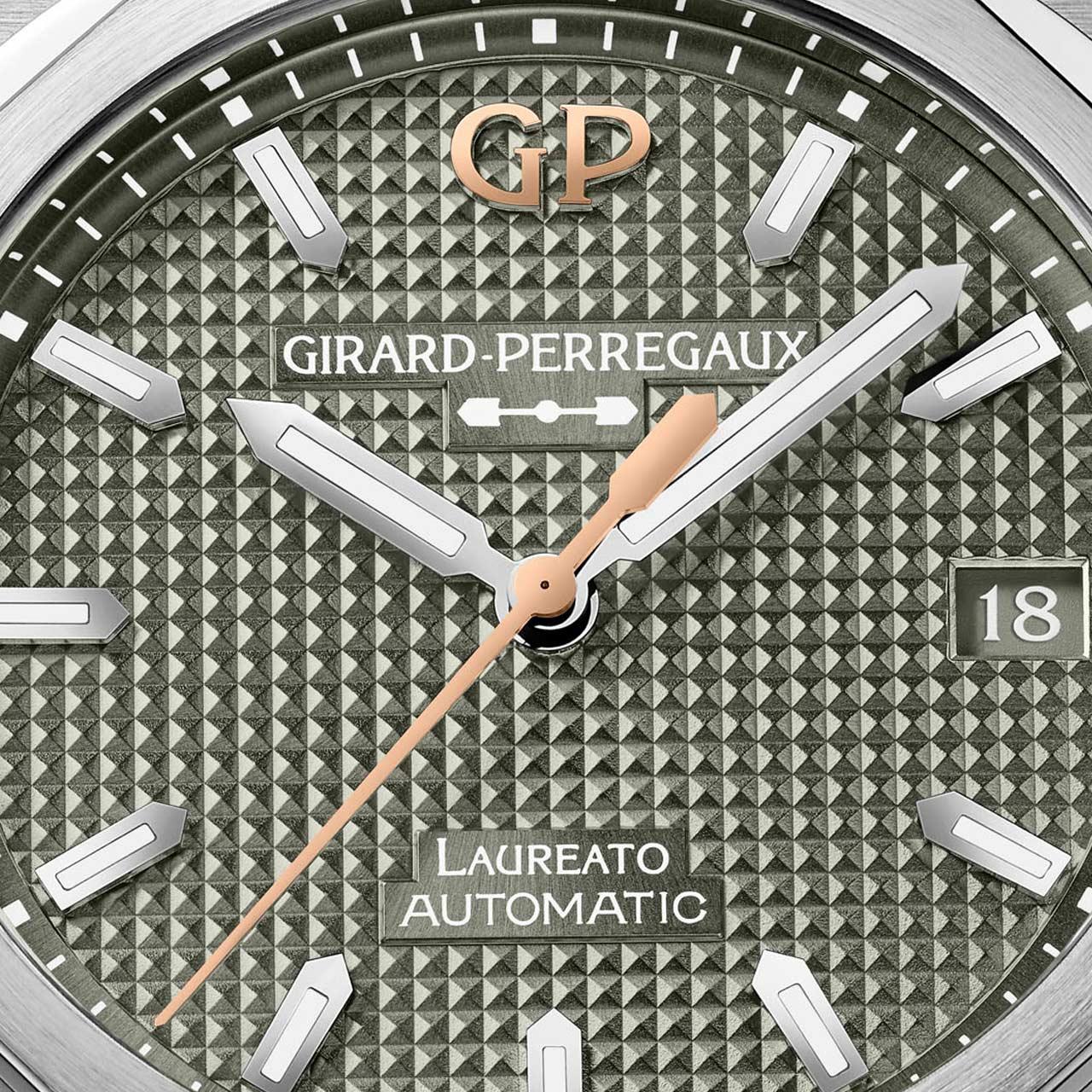 Girard-Perregaux Laureato 38 mm Sage Green and Midnight Blue ref. 81005-11-3407-1CM (sage green) dial