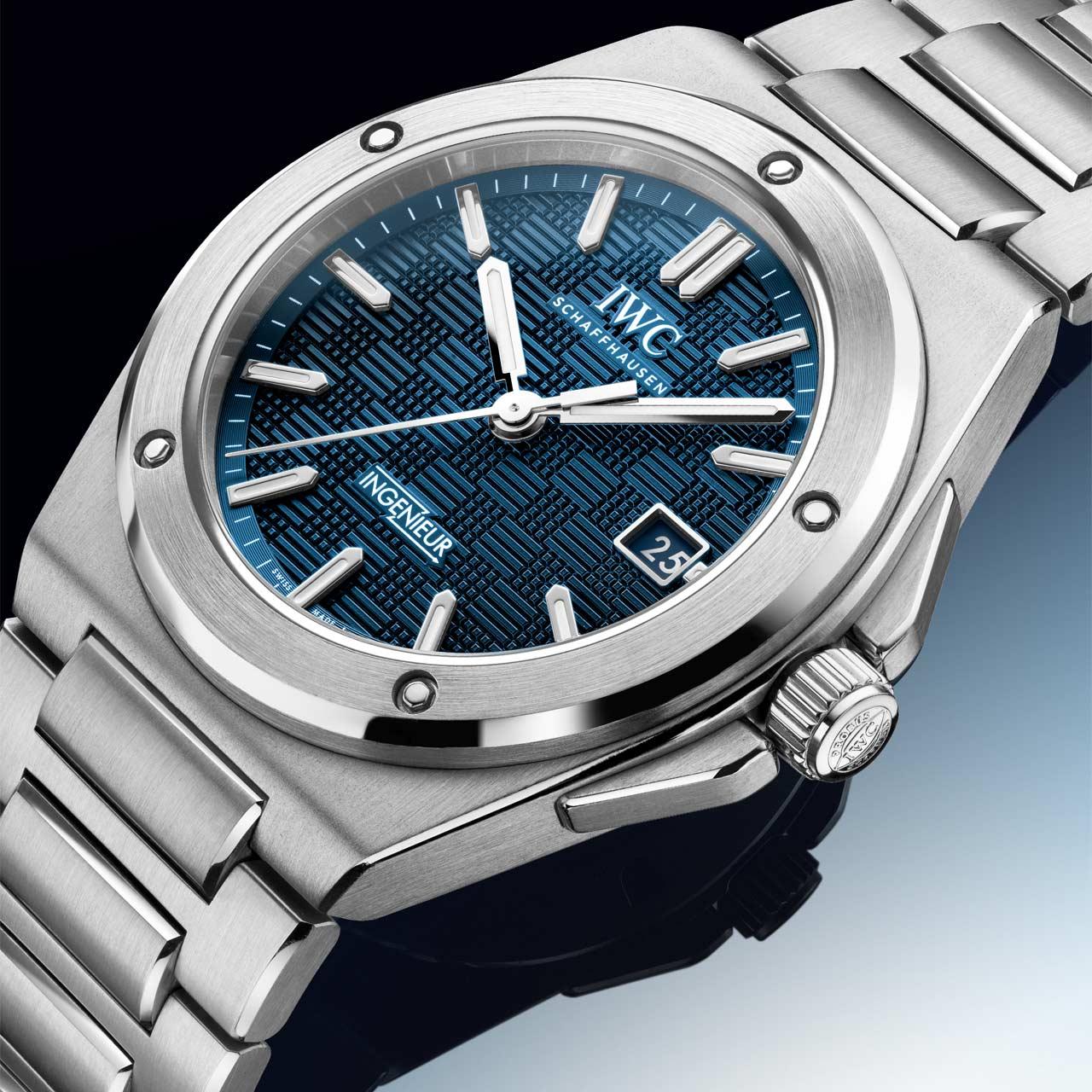 IWC Ingenieur Automatic 40 Blue ref. IW328907-side