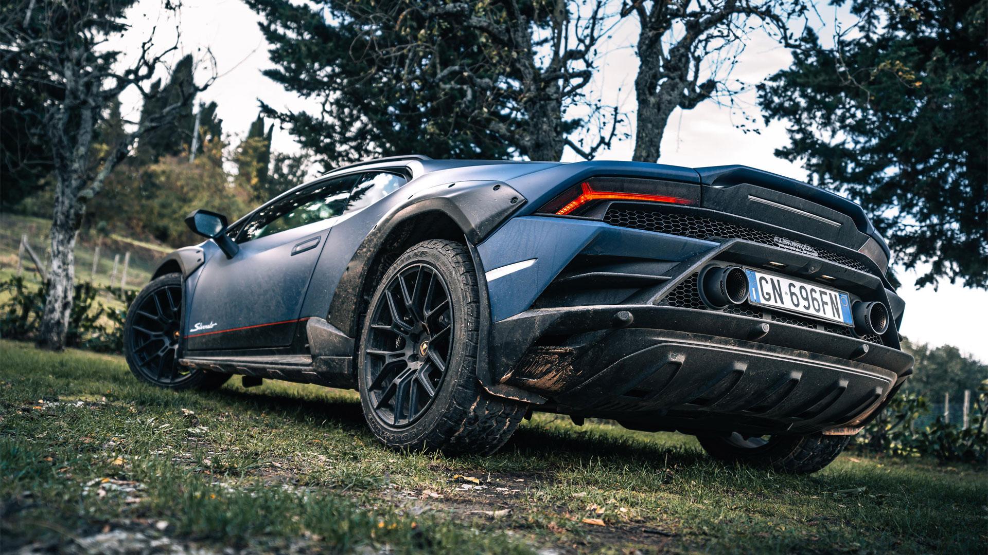 Lamborghini Huracán Sterrato Blu