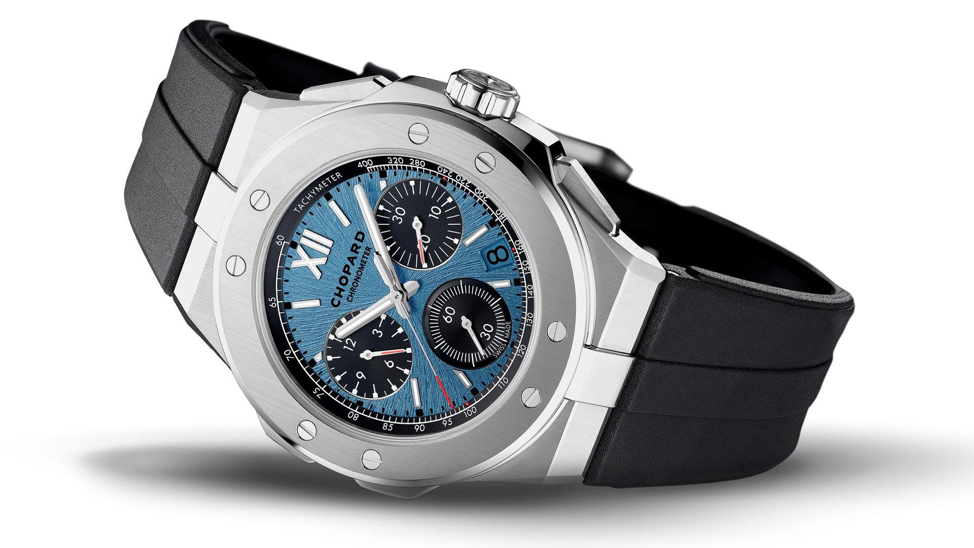 Chopard Alpine Eagle XL Chrono Titanium ref. 298609-3008 side